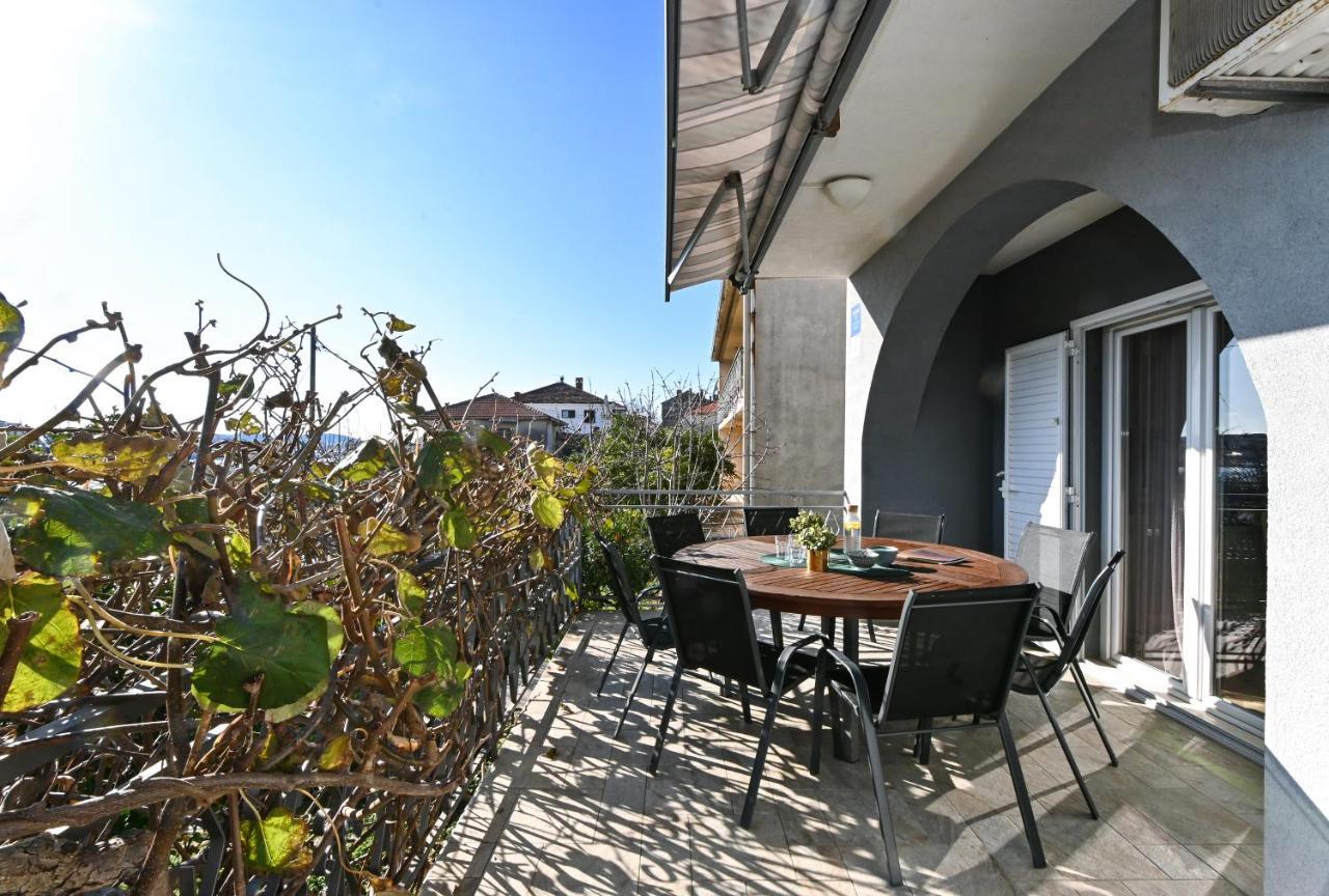 Holiday House Vukman Trogir Exteriér fotografie